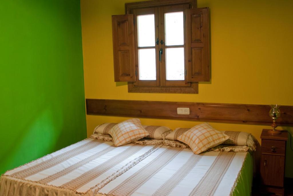Viviendas Rurales Traldega Turieno Zimmer foto